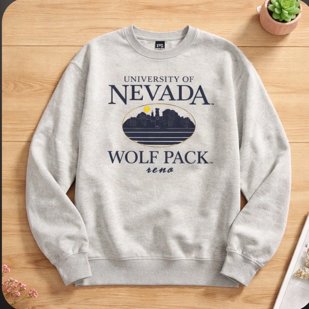 University of Nevada Gray Sweatshirt. Well made!!